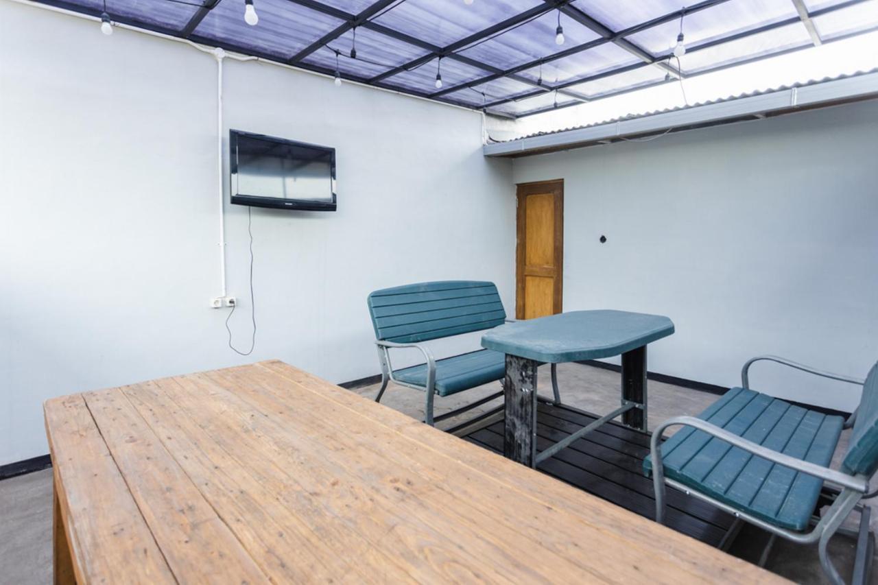 Reddoorz Hostel @ Malang City Center 2 Eksteriør bilde